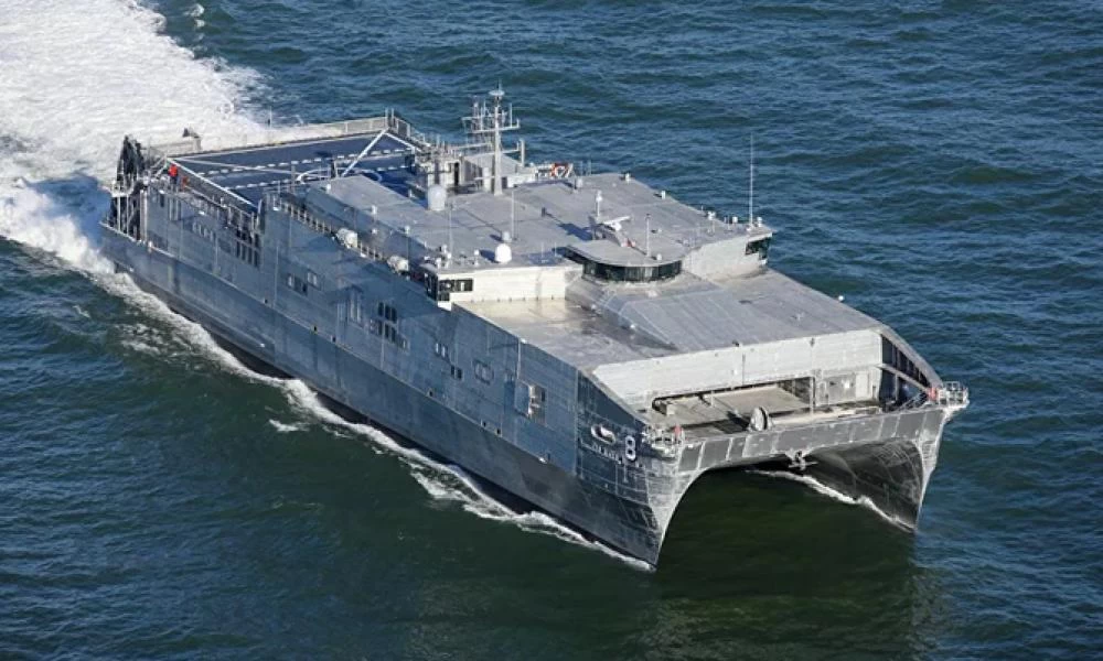 Στο λιμάνι της Θεσσαλονίκης το «USNS YUMA» του αμερικανικού πολεμικού ναυτικού